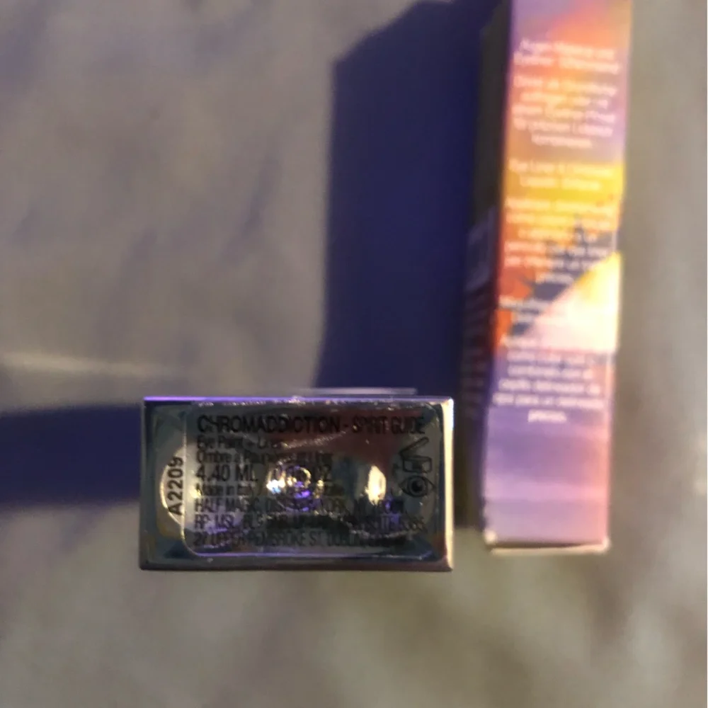 Half magic chromaddiction Shimmer- spirit guide